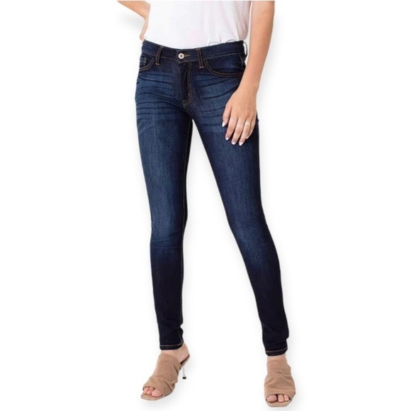 KanCan 3 (25) NWT Skinny Jeans Mid Rise Dark Wash Womens Stretch New With Tags - Picture 1 of 11